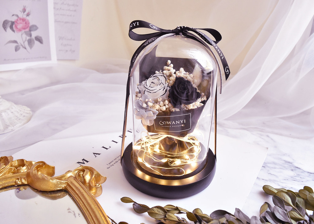 永生玫瑰花束玻璃燈罩 向日葵  乾燥花 生日 情人節 送禮 教師節 - 乾燥花/永生花 - 植物．花 