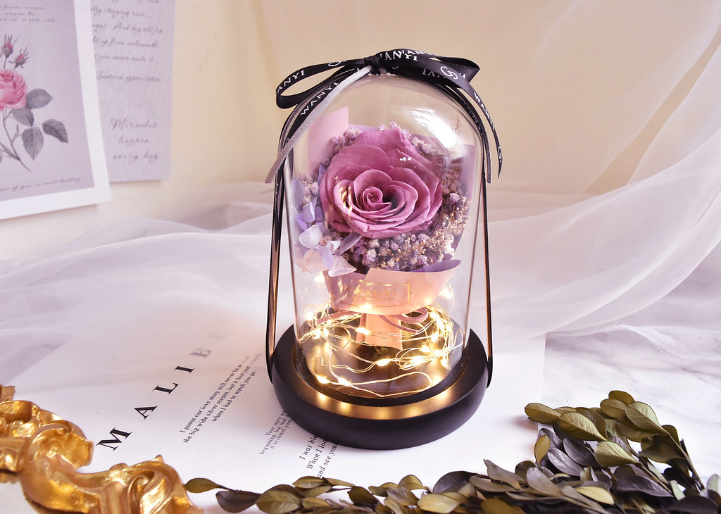 永生玫瑰花束玻璃燈罩 向日葵  乾燥花 生日 情人節 送禮 教師節 - 乾燥花/永生花 - 植物．花 