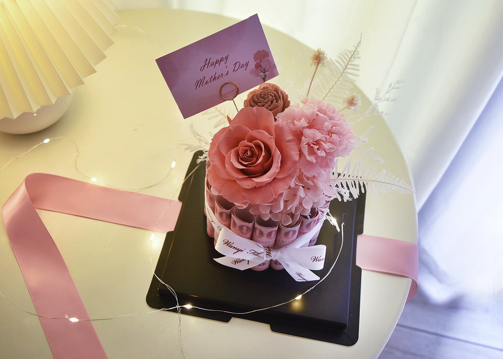 有錢花蛋糕禮盒 永生花 乾燥花 新年紅包 情人節 生日 母親節 - 乾燥花/永生花 - 植物．花 紅色