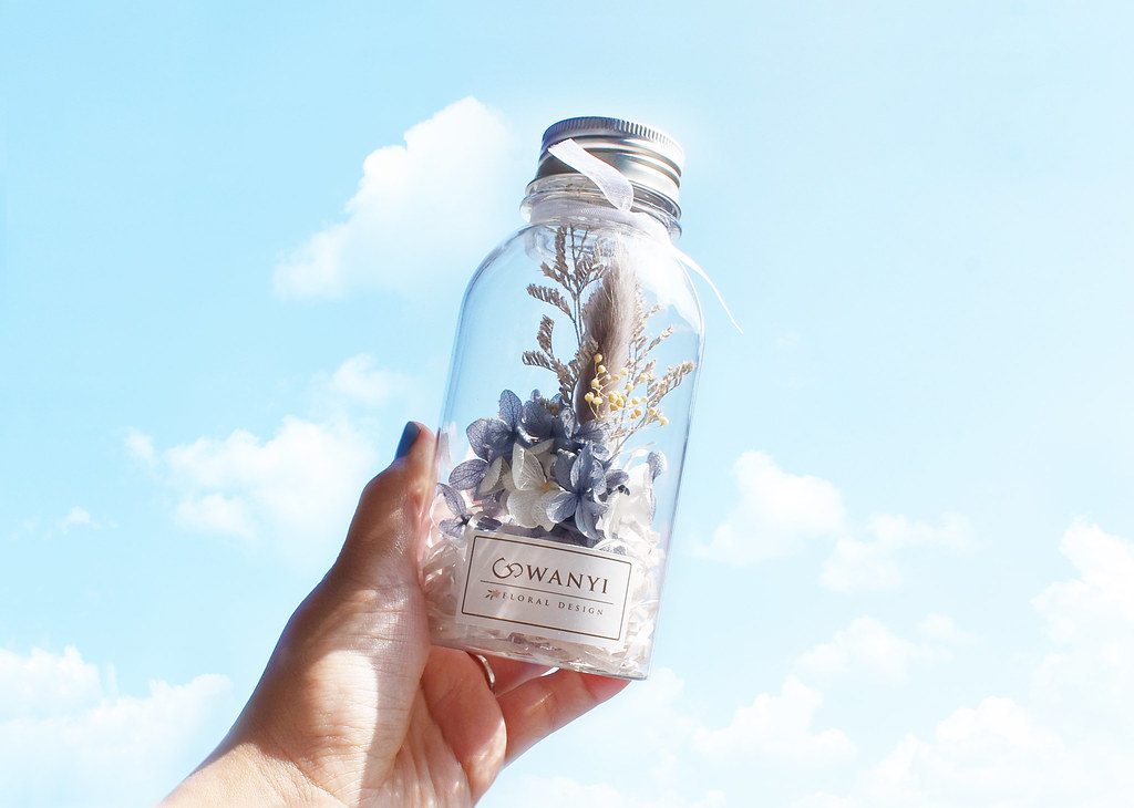 向日葵畢業小花罐 畢業禮物 永生花  乾燥花 向日葵 小夜燈康乃馨 - 乾燥花/永生花 - 植物．花 紅色